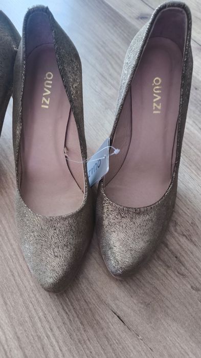 Buty na obcasie Quazi