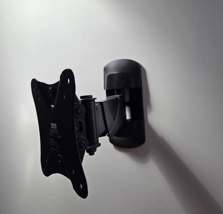 Uchwyt ścienny do monitora do 26'' / 25kg