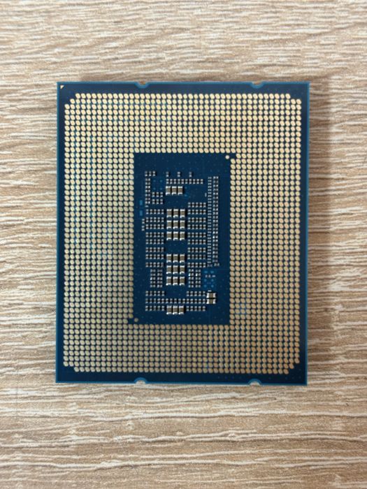 Asus ROG Strix B760-I + i7-12700E