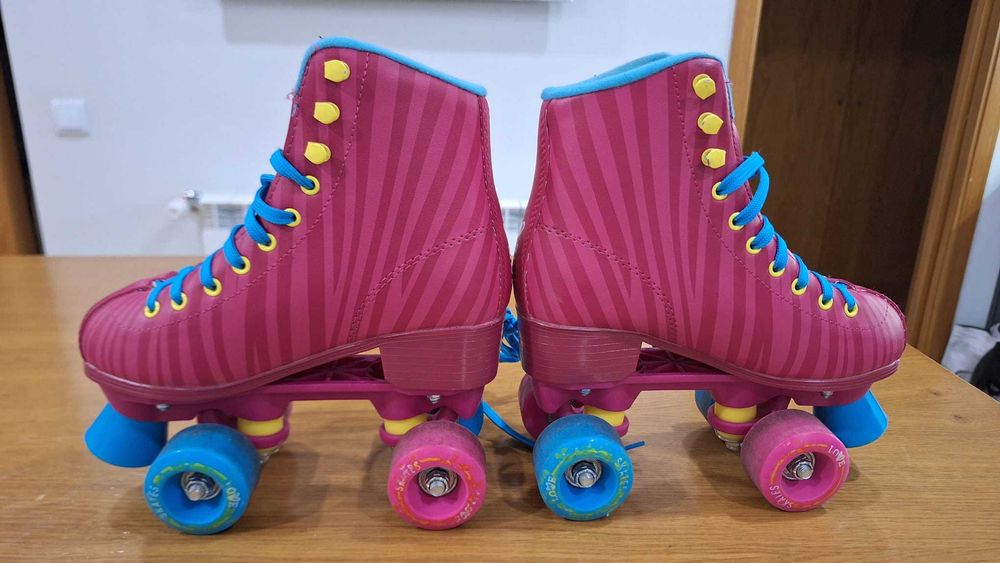 Conjunto Patins Menina Rosa