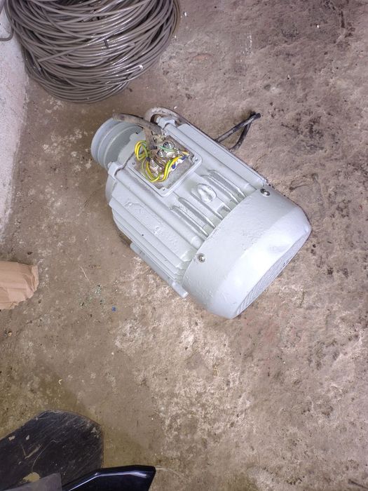 Silnik elektryczny 5.5kw. do cyrkularki