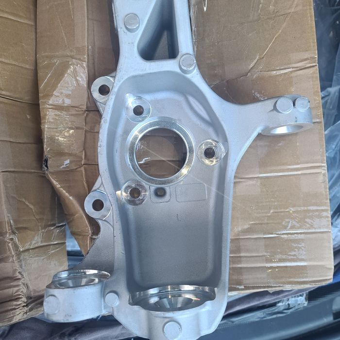 1188316-00 1188311-00 MY цапфа передняя правая левая