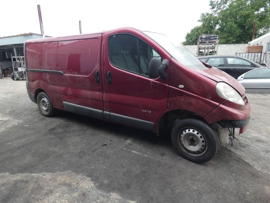 Nissan Primastar 2006 para peças