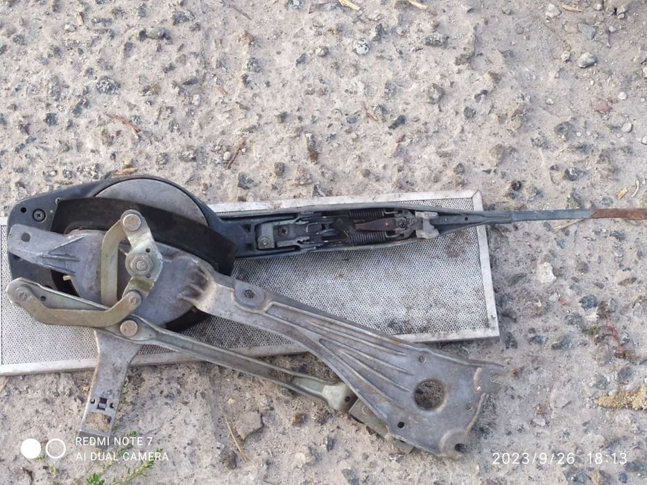 Трапеція дворников