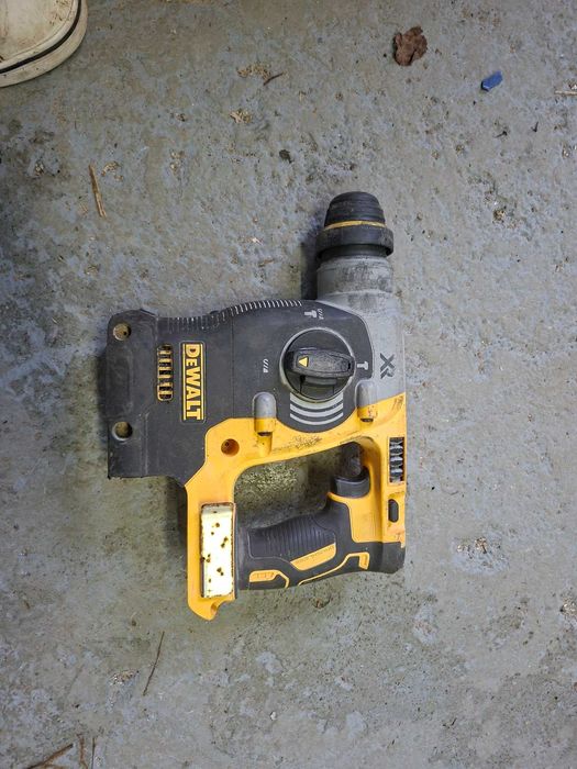 Młotowiertarka dewalt