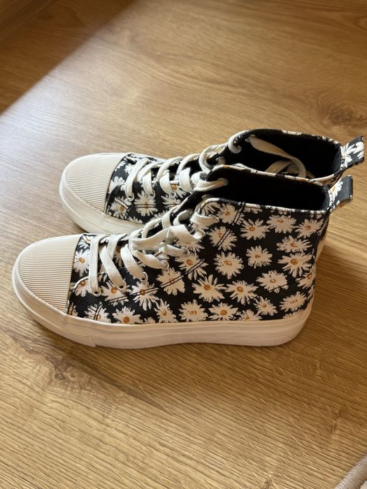 Кеди Pull&bear жіночі з принтом