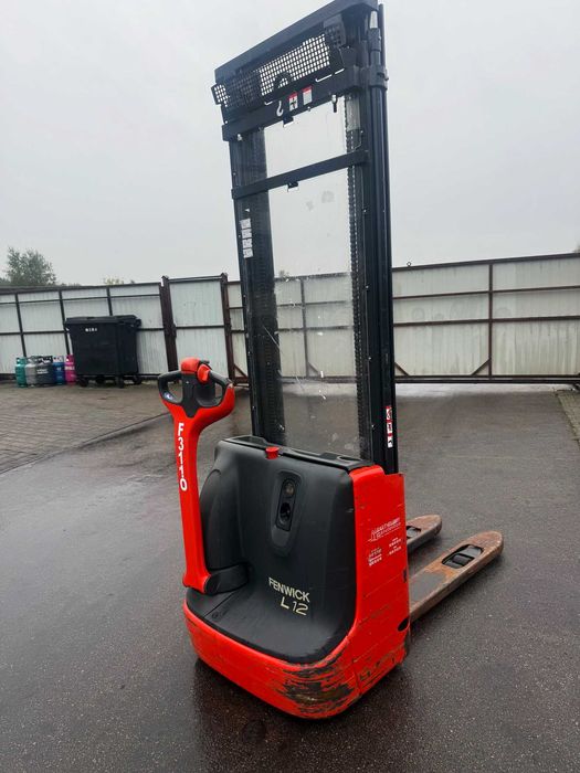 paleciak elektryczny z masztem LINDE L12 1200kg podnoszenie 3.90m 2018