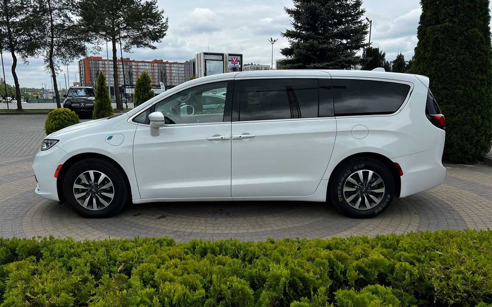 Chrysler Pacifica 2022