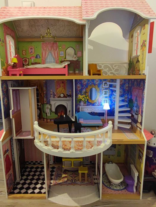 Duzy Domek dla lalek