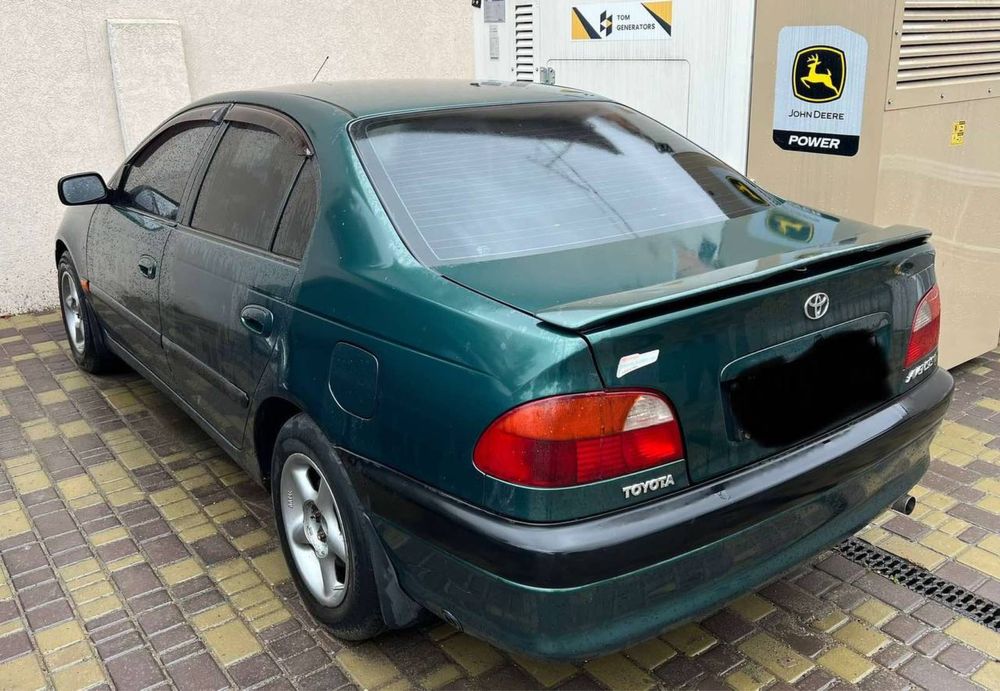 Продам авто Toyota Avensis