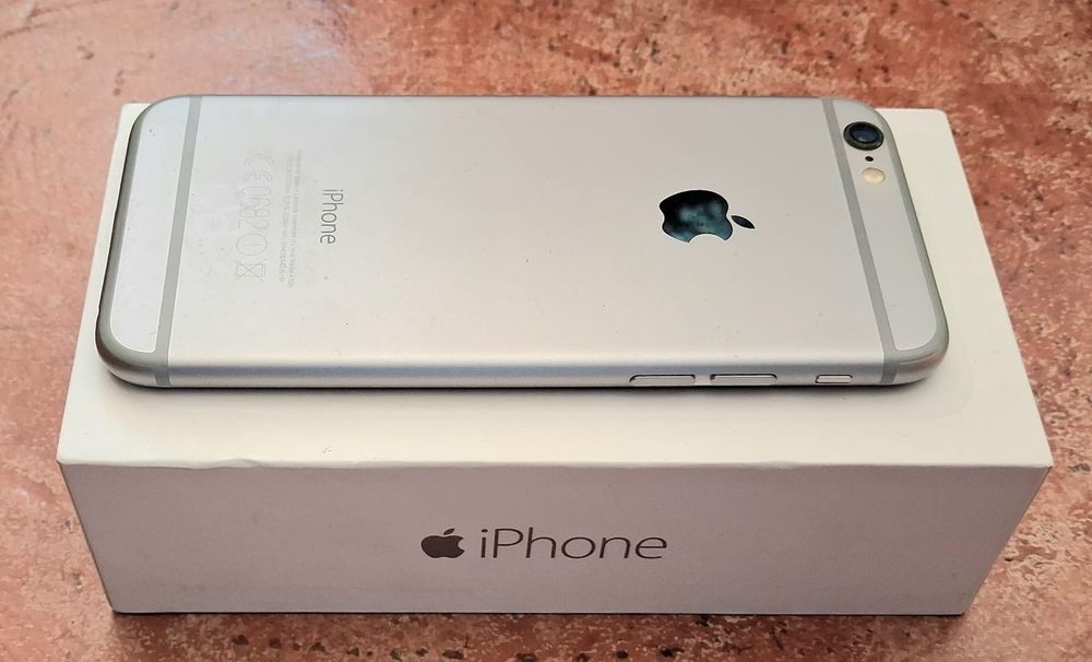 IPhone 11  64gigas e iphone 6 128 gigas so para peças