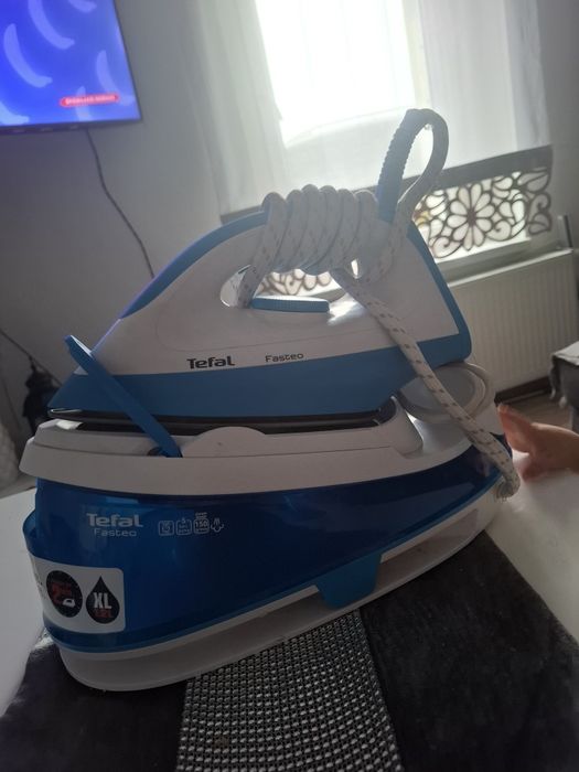 Żelazko TEFAL  ze stacją parową, zbiornik XL