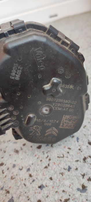 Дросельна заслонка Citroen Peugeot Ford