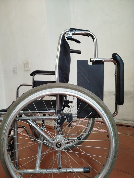 Інвалідний візок каляска