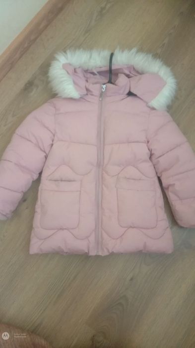 Зимова куртка на дівчинку 4 роки
