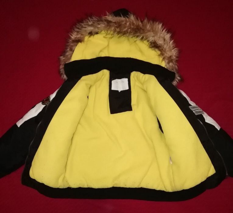 Куртка  для хлопця 3-4 р