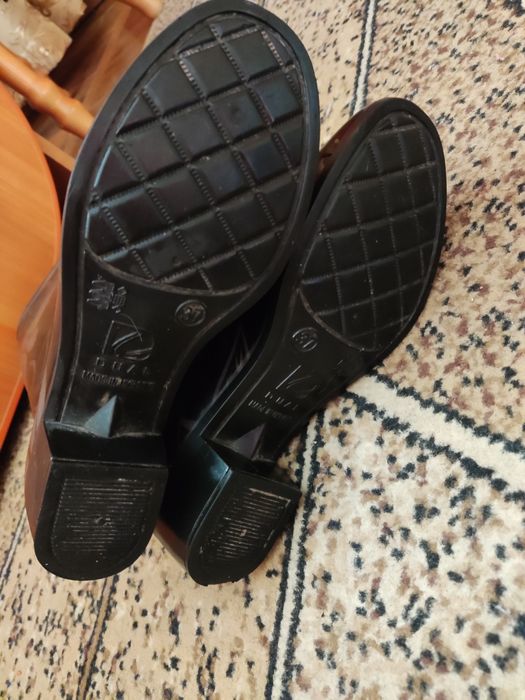 Продам резинові чоботи 37 розмір