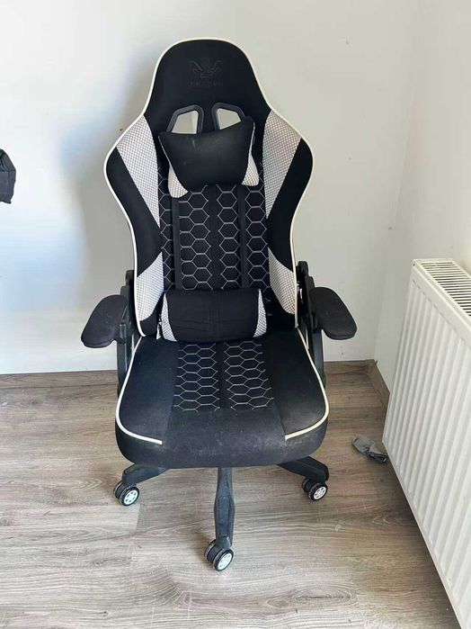 Fotel gamingowy Kraken Delta Series – Wygodny i stabilny!