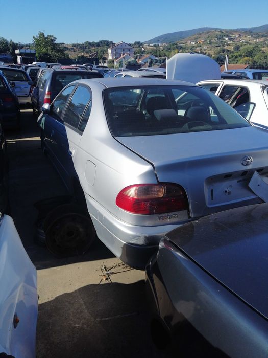 Toyota avensis para peças