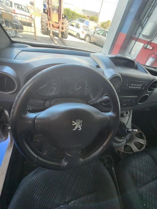 Peugeot Partner 1.6 de 2010 ás peças