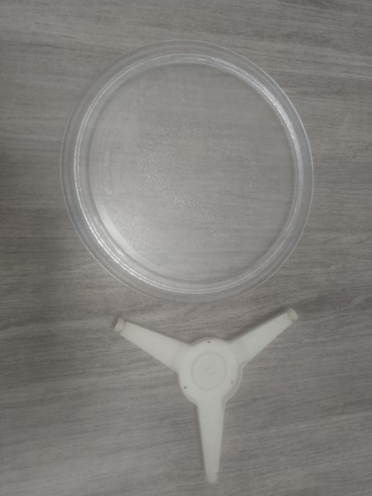 Sprzedam talerz do mikrofali.