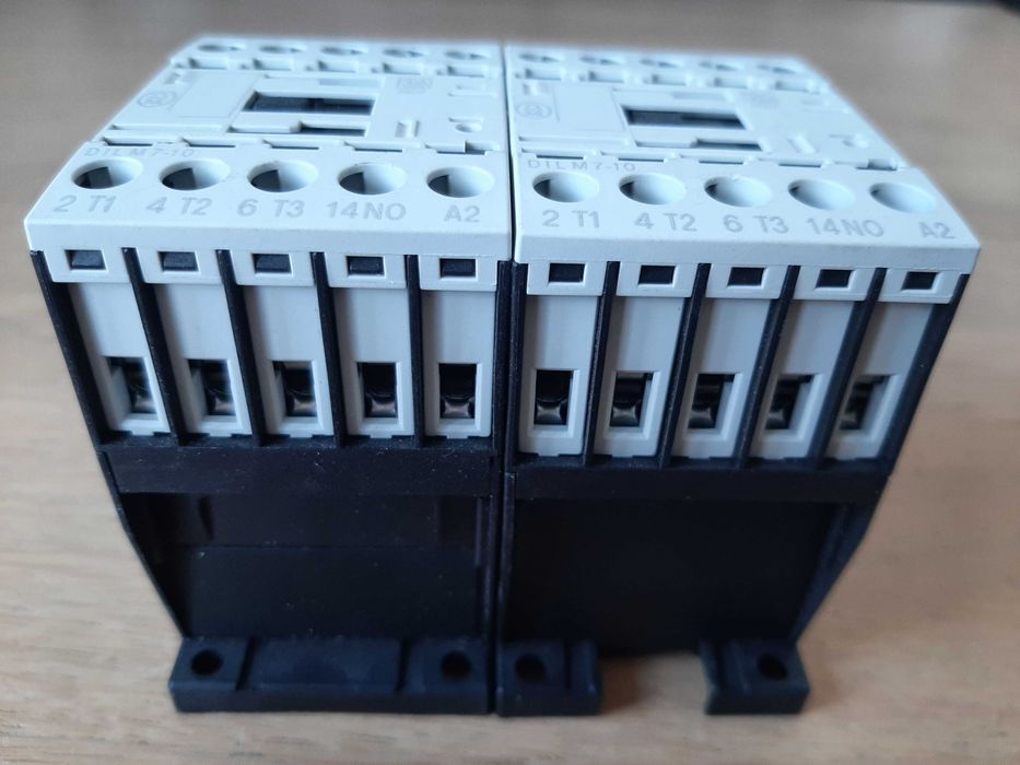 Stycznik mocy 3 biegunowy Moeller DILM7-10 DIL M7-10 2x