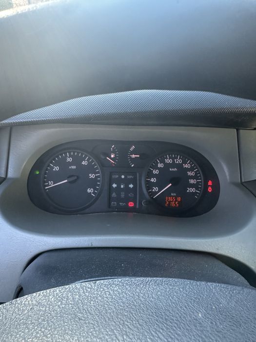 Renault Trafic 1.9 DCI 9 osobowy 2004r. NAVI