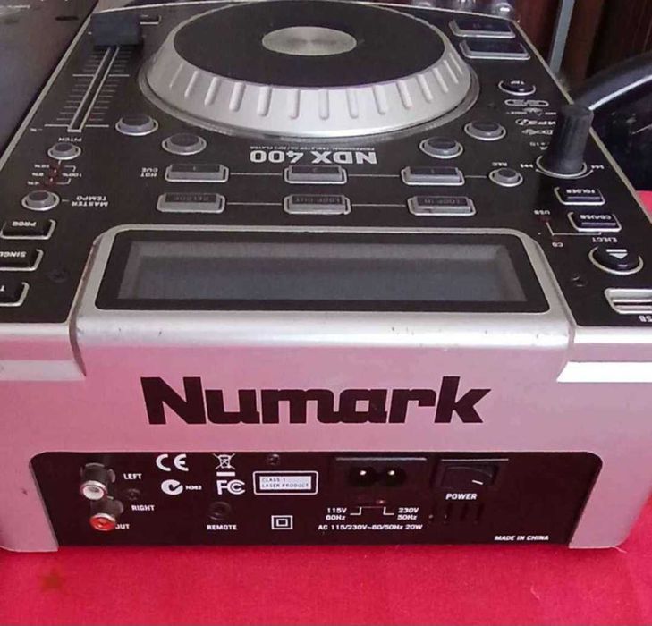 Mesa de mistura e decks