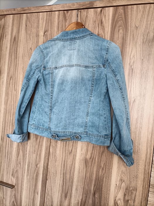 Jasnoniebieska kurtka jeansowa S 36 Stradivarius