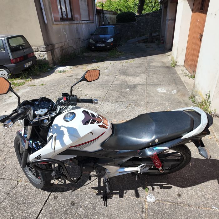 Vendo moto cbf 125 modelo exclusivo