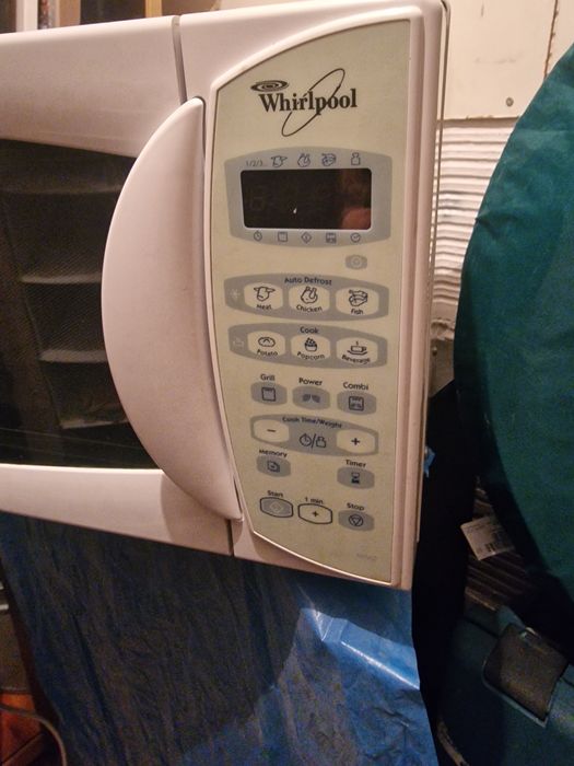 Mikrofalowka z grillem - stan idealny