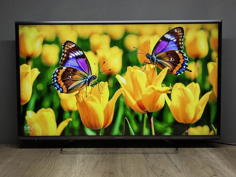 PANASONIC TX-42ASX659 Full HD 120 Гц ,3D, Smart TV,Wi FI, T2-тюнер