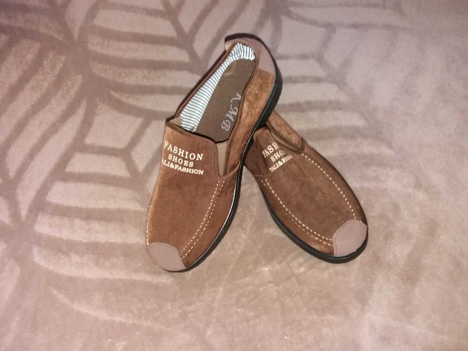 Продам туфли мокасины