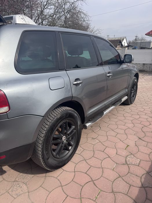 Volkswagen Touareg 2003 року