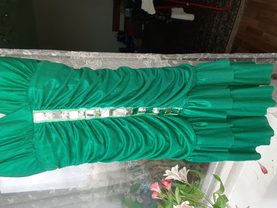 Платье  нарядное