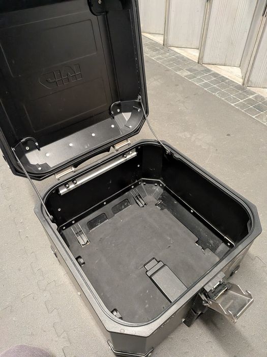 Top case givi ou troco por grande