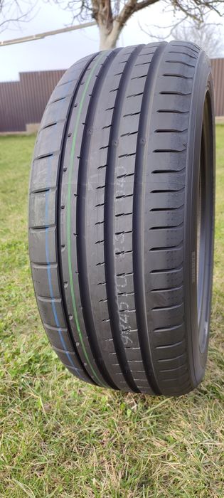 Нові шини 235/50R19 99Y MO1 Yokohama Advan Sport V107F