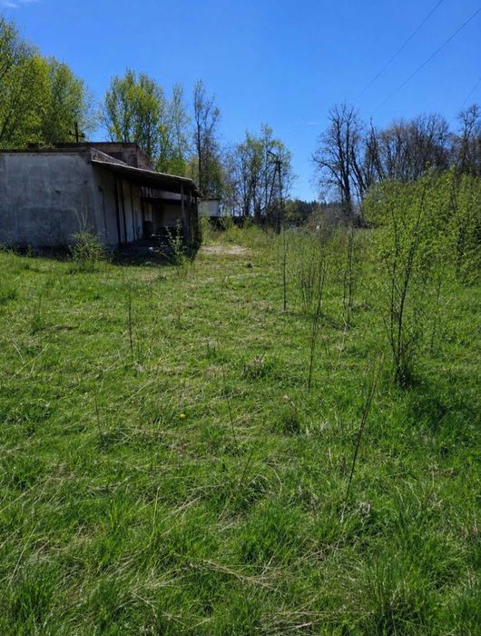 NIERUCHOMOŚĆ Działka 3500 M2  Magazyn