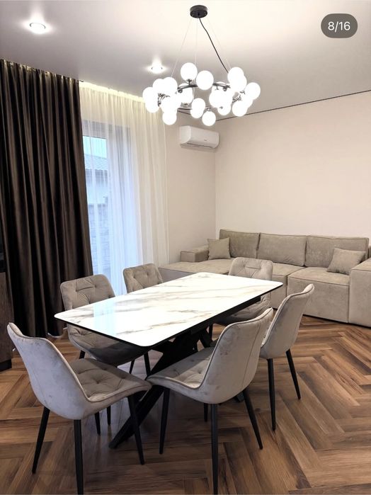 Продаж сучасного будиночку котеджного типу.