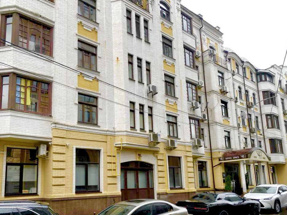 4х кімнатна, 131 м. кв., провулок Ярославський 4, Поділ