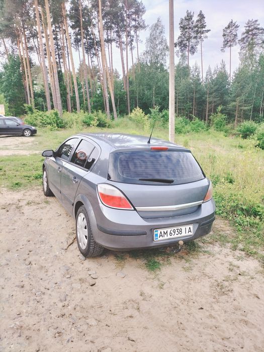 Продам Опель Астра h 2004