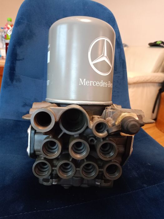 Zawór osuszacz powietrza Mercedes Actros MP4 nowy