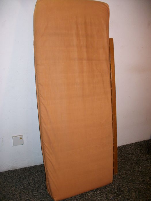 Colchão Criança em esponja 150cm x 55cm