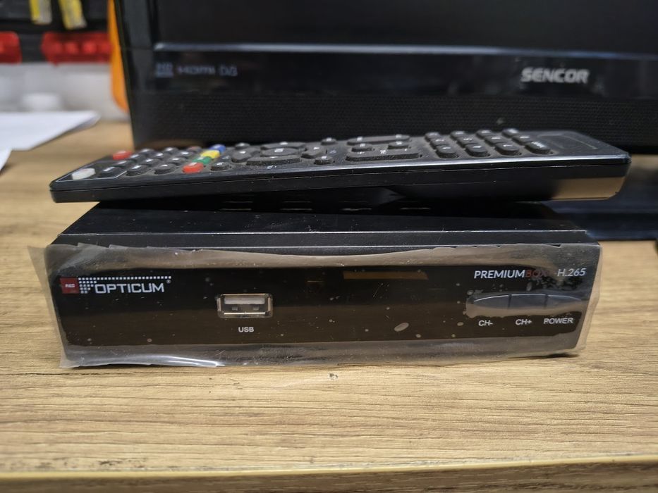 Sprzedam Telewizor Sencor 19"  z dekoderem DVB-T