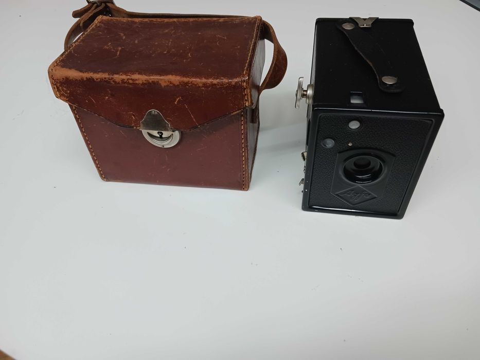 Máquina fotográfica Agfa muito antiga