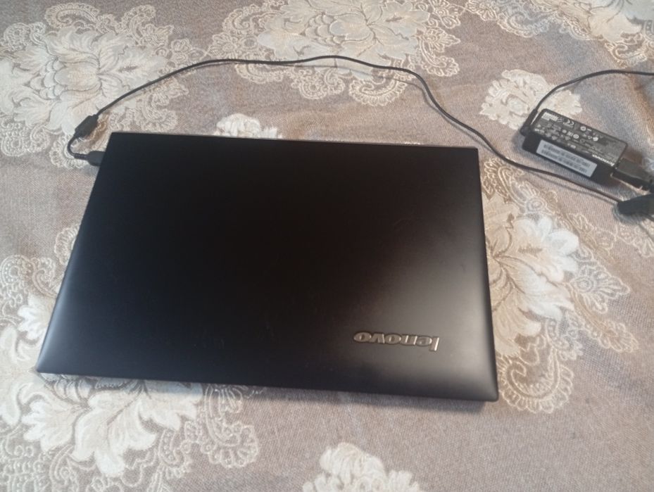 Ноутбук леново Lenovo