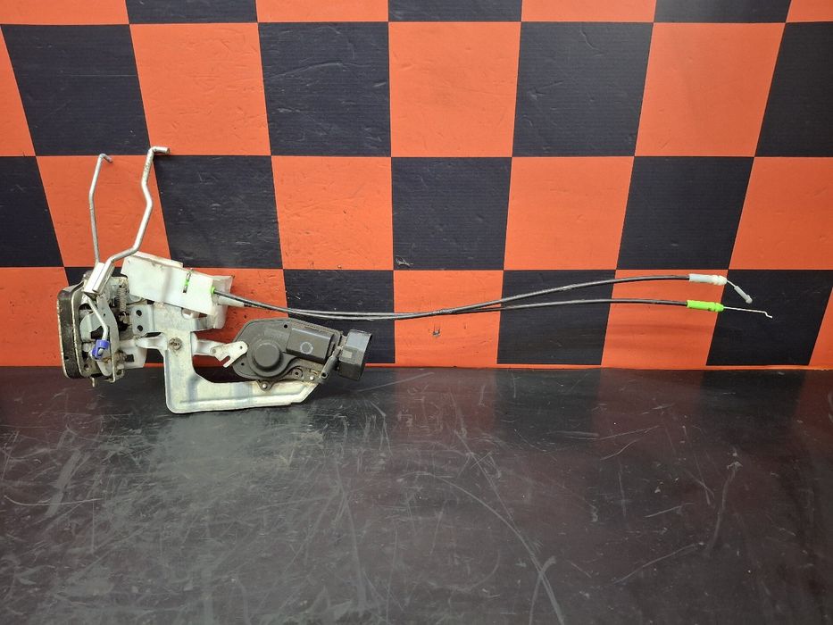 Fechadura / fecho porta frente direito MITSUBISHI Canter (FB7, FB8, FE