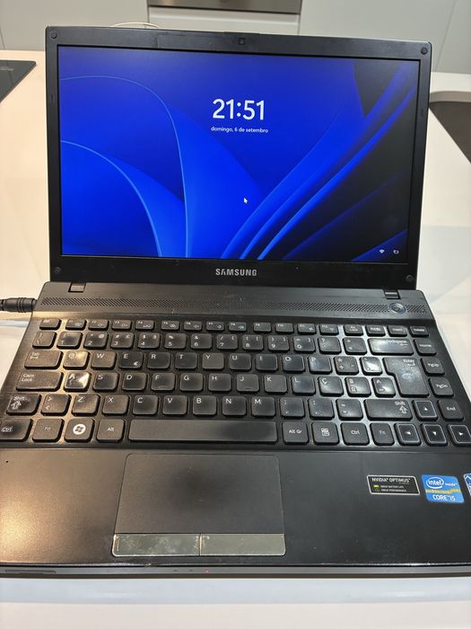 Portatil Samsung i5