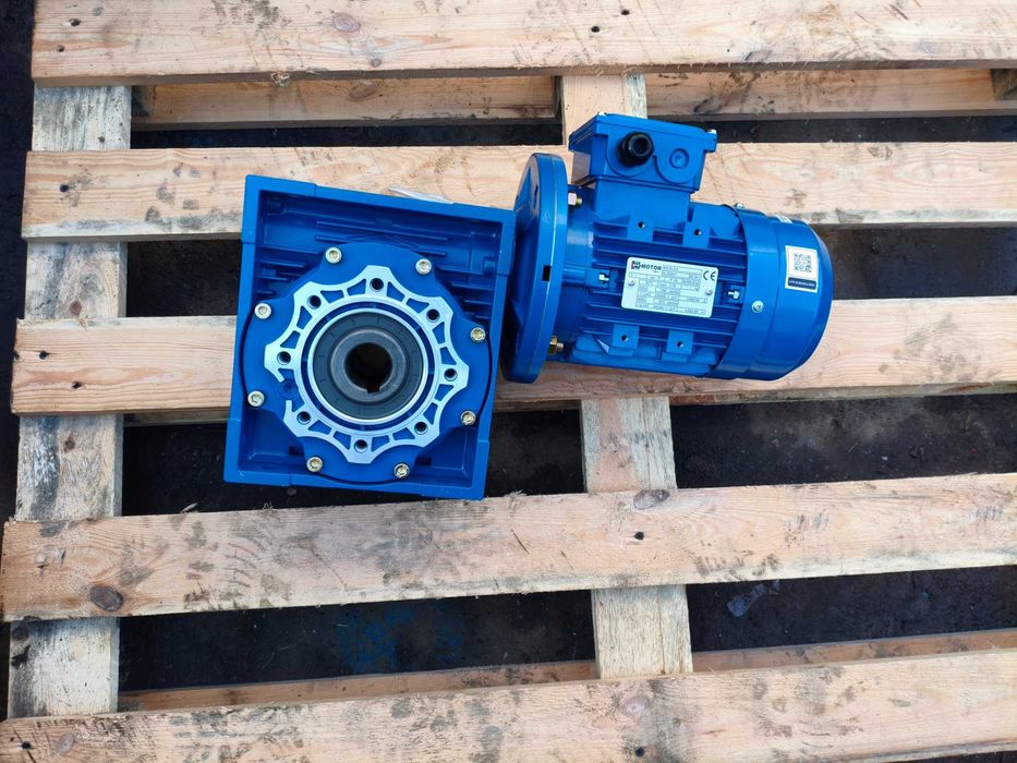 Silnik elektryczny 1.1kw  Z przekładnią motoreduktor reduktor