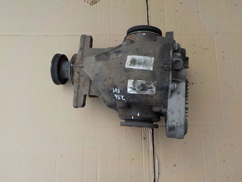 most dyfer tył bmw e61 e60 3,0 d 2.56